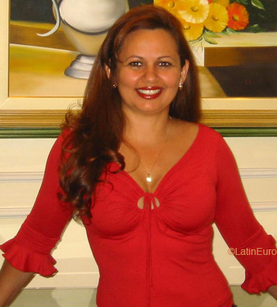 Date this athletic Brazil girl Silene from GOIANIA B6138
