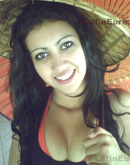 Date this good-looking Brazil girl Deise from Sao Jose do Rio Preto B616