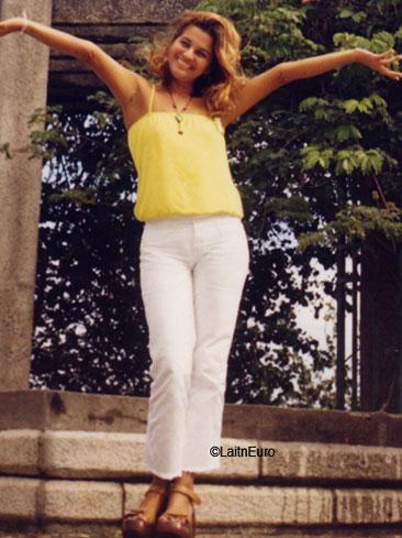 Date this gorgeous Brazil girl Nailza from SALVADOR B6306