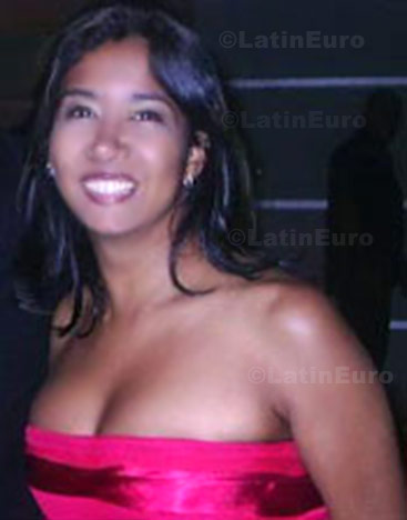Date this foxy Brazil girl Ana from Recife B638
