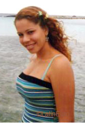 Date this attractive Brazil girl Lorenn from  B6477