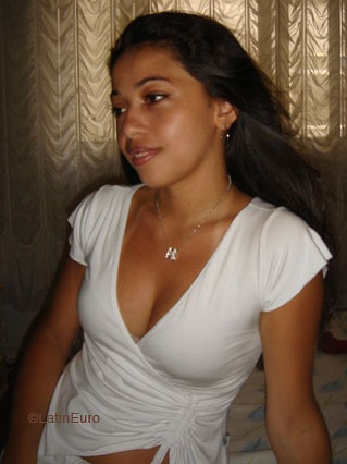 Date this foxy Brazil girl Melissa from RIO DE JANEIRO B6559