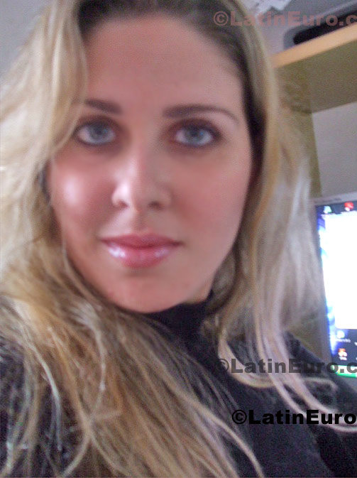 Date this funny Brazil girl Denise from Sao Paulo B657