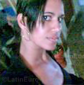 Date this passionate Brazil girl Debora from Salvador B678