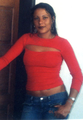 Date this hot Brazil girl Vanessa from BELO HORIZONTE B6800