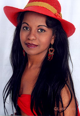 Date this delightful Brazil girl Eslanya from MACEIO B6912