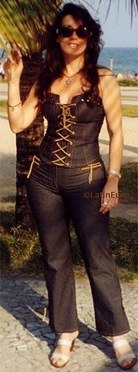 Date this delightful Brazil girl Christiane from RIO DE JANEIRO B6975