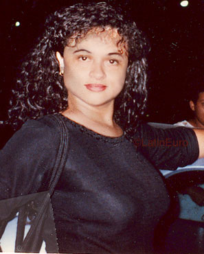 Date this delightful Brazil girl Karine from MANAUS B7078