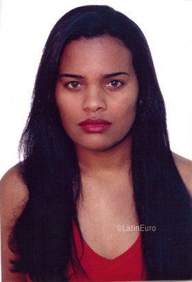 Date this voluptuous Brazil girl Gislene from BELO HORIZONTE B7103