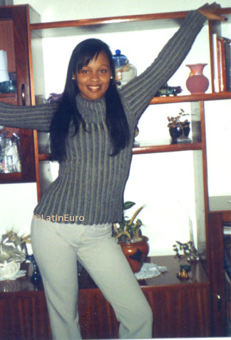 Date this cute Brazil girl Andreia from GUARULHOS B7142