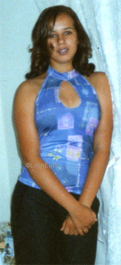 Date this cute Brazil girl Clesiane from BOM JESUS B7235