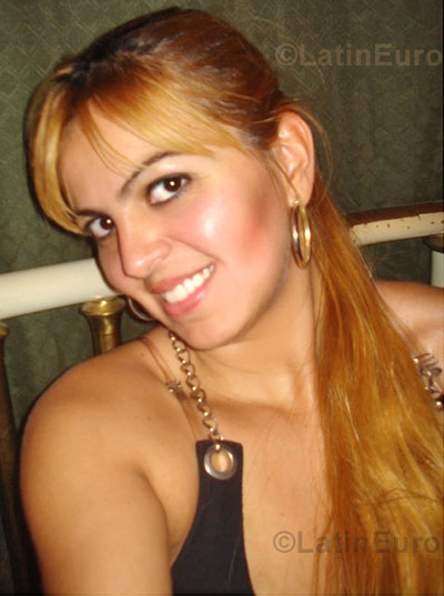 Date this cute Brazil girl Monique from Rio de Janeiro B724