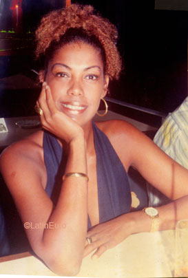 Date this sensual Brazil girl Lola from RIO DE JANEIRO B7280
