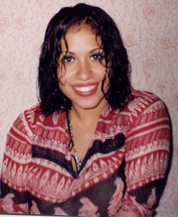 Date this happy Brazil girl Alessandra from CAMPINAS B7377