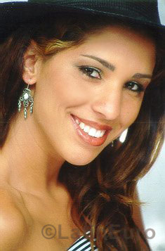 Date this pretty Brazil girl Patricia from Pocos de Caldas B748