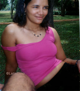 Date this happy Brazil girl Rosa from BRASILIA B7545