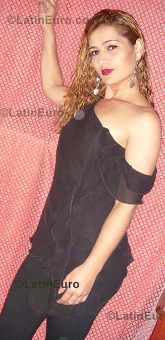 Date this voluptuous Brazil girl Cristeane from Ribeirao Das Neves B823