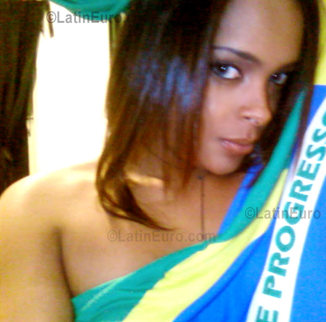 Date this lovely Brazil girl Angel from Sao Paulo B827