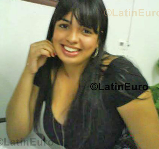 Date this funny Brazil girl Bruna from Sorocaba B832