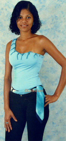 Date this georgeous Brazil girl Sandra from JABOATAO B8334