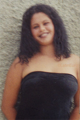 Date this beautiful Brazil girl Jucimara from SANTO ANTONIO B8530