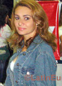 Date this happy Brazil girl Beatriz from Manaus B860