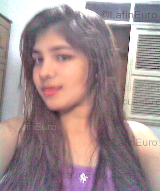 Date this beautiful Brazil girl Hayanne from Fortaleza B890