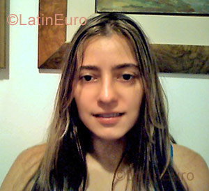 Date this nice looking Brazil girl Luna from Belem B891