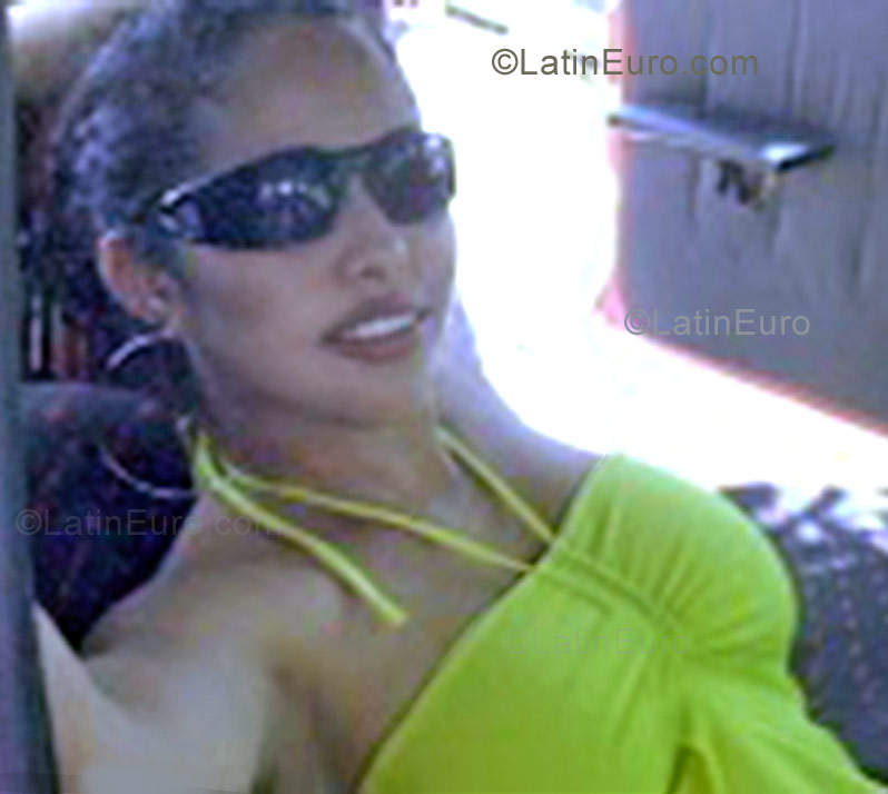 Date this tall Brazil girl Karina from Boa Vista B959