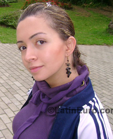 Date this beautiful Colombia girl Lina from  C8008