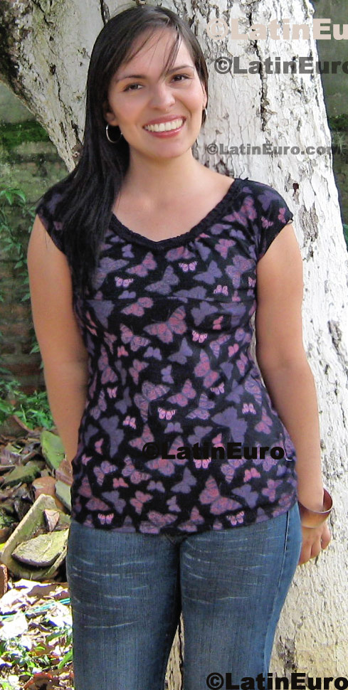 Date this delightful Colombia girl Catalina from Bucaramanga C8162