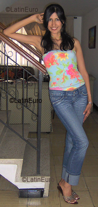 Date this young Colombia girl Alejandra from Cali C9118