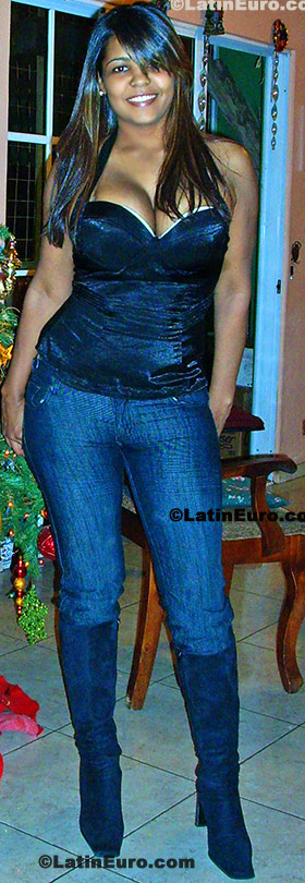 Date this foxy Any Country girl Rosa from Santo Domingo N-1145