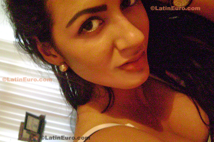 Date this stunning Mexico girl Lizeth from  N-1167