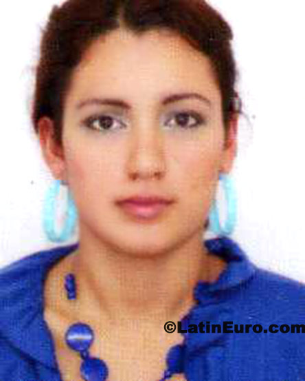 Date this charming Mexico girl Mayra-Mexi from Guadalajara N-1184