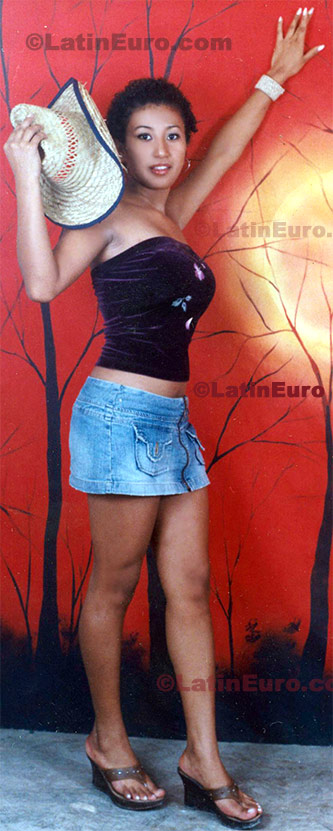 Date this hot Any Country girl Karla from Comayagua N-1204