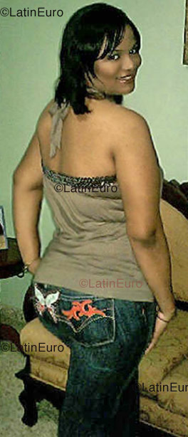 Date this gorgeous Dominican Republic girl Jeydy from Santo  Domingo N-125