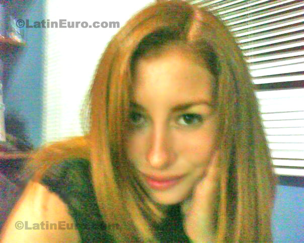 Date this athletic Any Country girl Flaviana from Lima N-1315