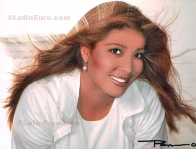 Date this nice looking Mexico girl Neftali- from Tijuana N-1320