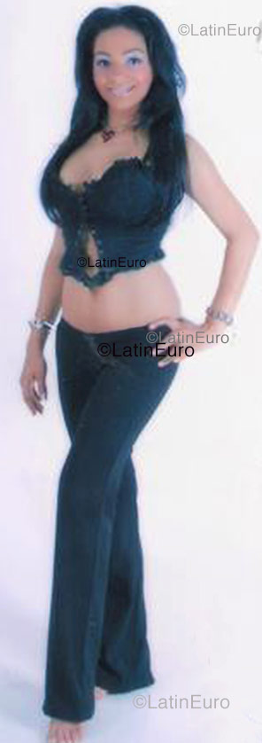 Date this passionate Dominican Republic girl Maireni from Santo Domingo N-157