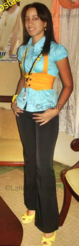 Date this lovely Any Country girl Rosanna from  N-1587