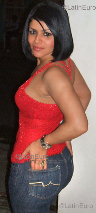 Date this young Dominican Republic girl Rosa from San Francisco de Macoris N-171