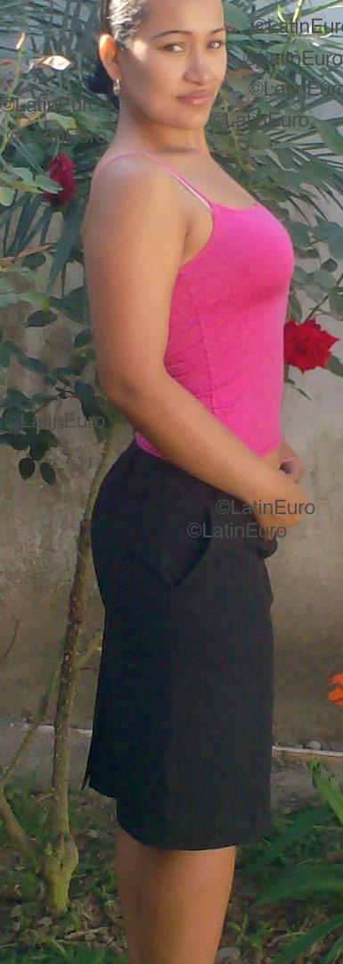 Date this georgeous Honduras girl Sandra from Comayagua N-236