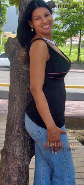 Date this nice looking  girl Lucy from Puerto Plata N-35