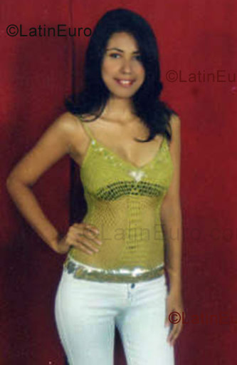 Date this charming Honduras girl Dinora from San Pedro Sula N-363