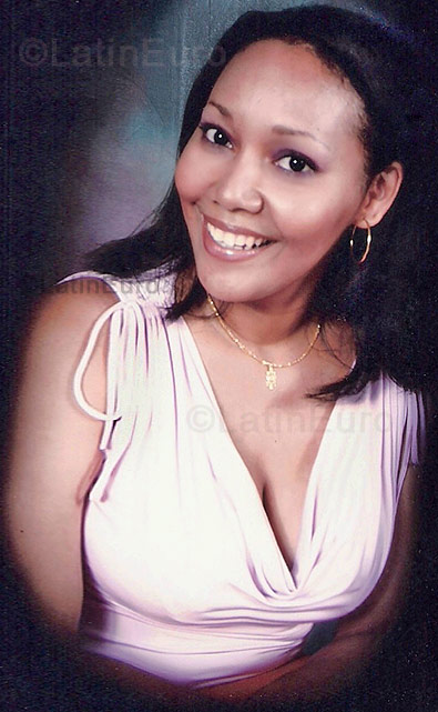 Date this passionate Honduras girl Maria from San Pedro Sula N-395