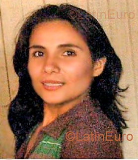 Date this sultry Peru girl Samanta from Lima N-441