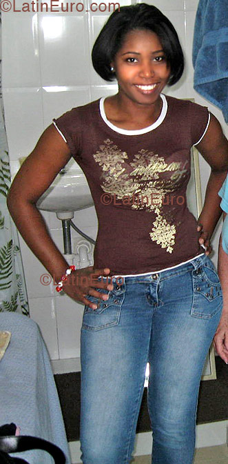 Date this fun Dominican Republic girl Juley from Santo Domingo  N-46