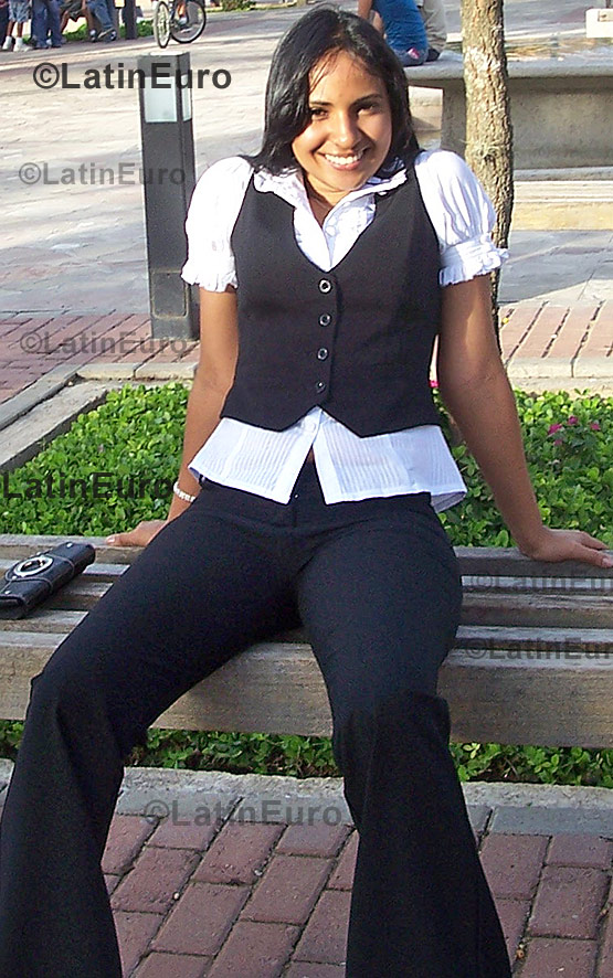 Date this tall Honduras girl Mirian from  N-491