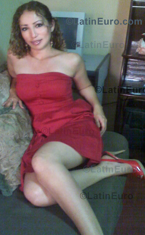 Date this stunning Honduras girl Eugenia from  N-518